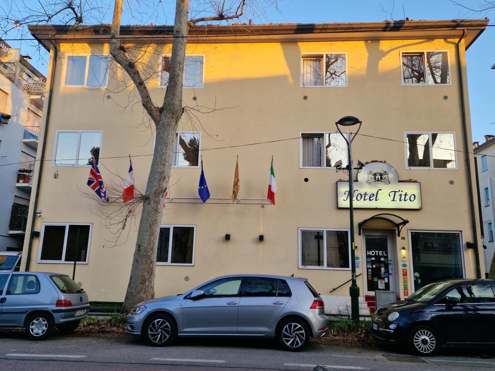 Hotel Tito メストレ エクステリア 写真