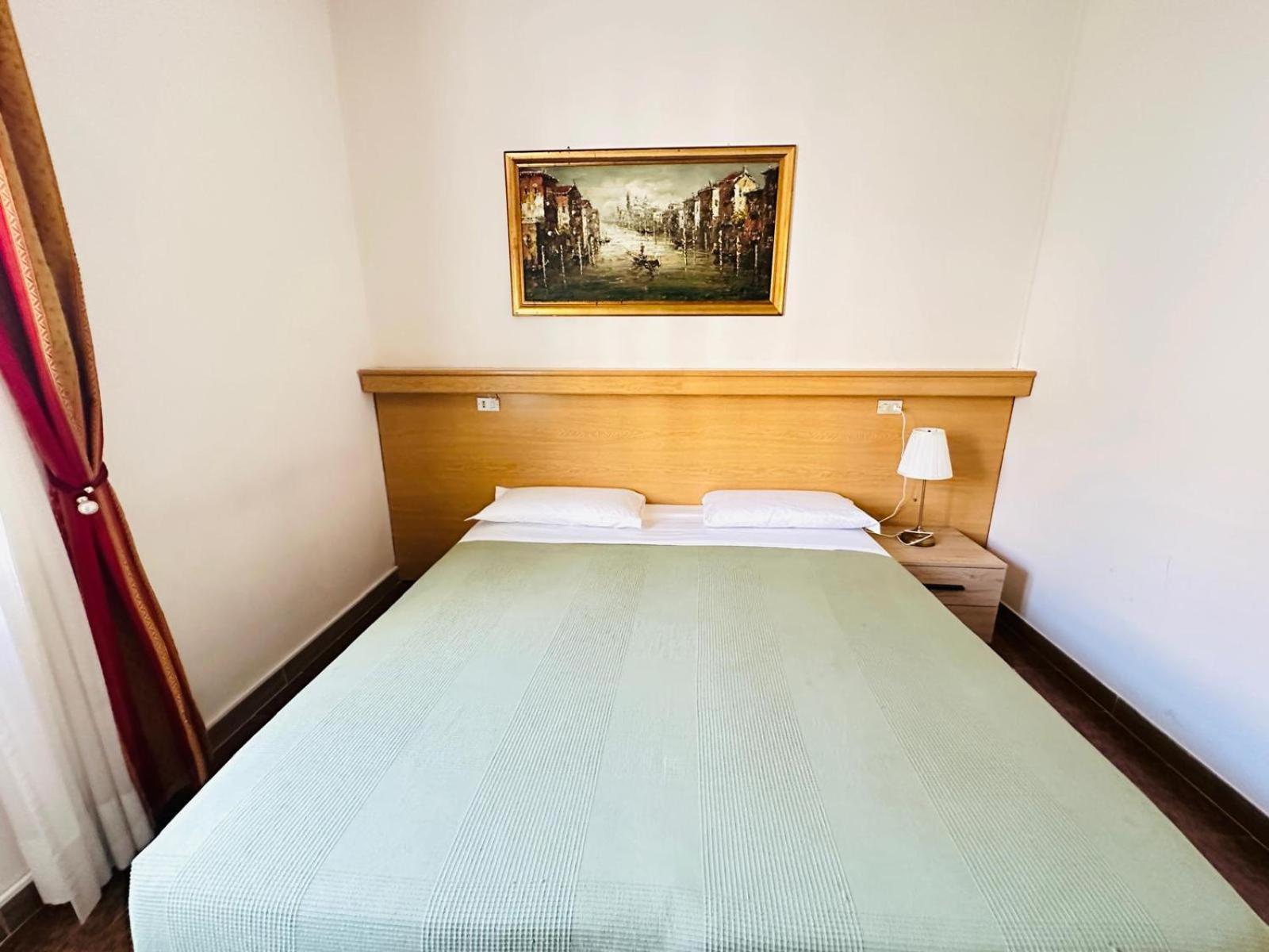 Hotel Tito メストレ エクステリア 写真