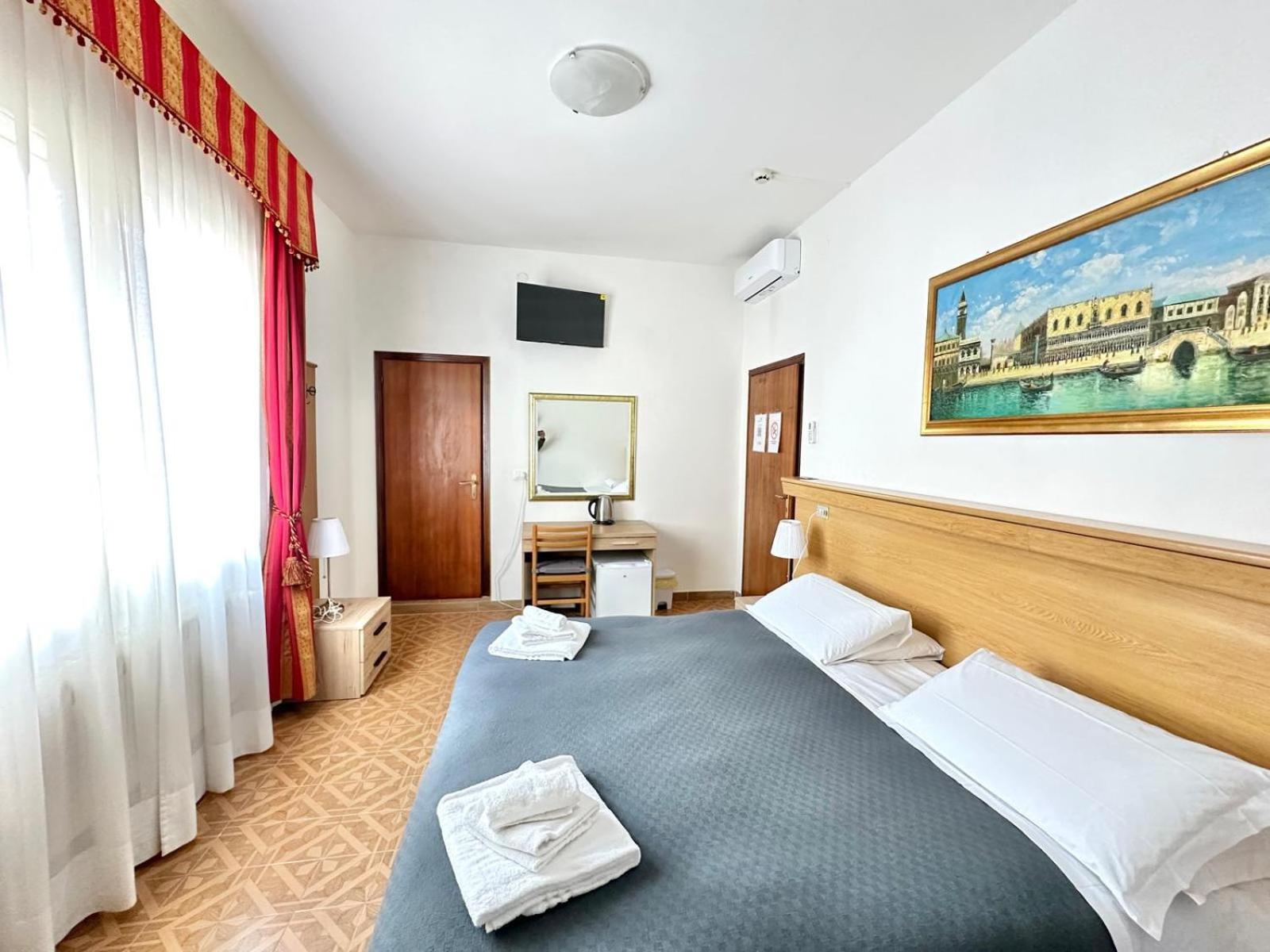 Hotel Tito メストレ エクステリア 写真