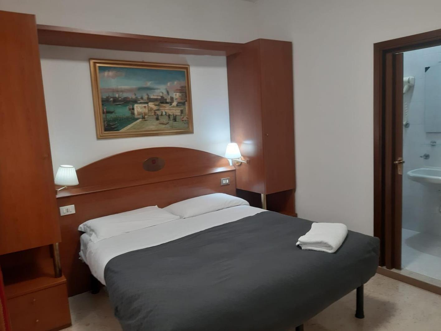 Hotel Tito メストレ エクステリア 写真